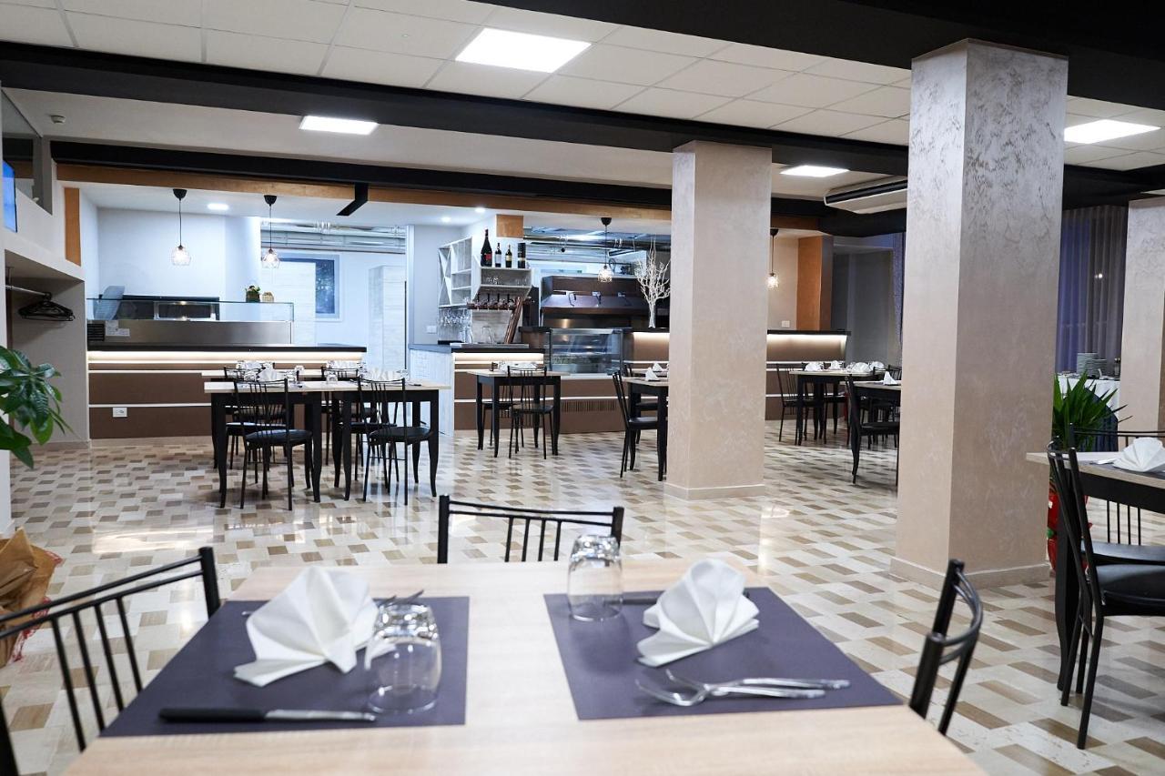 La Casa Del Pellegrino Hotel Manoppello Ngoại thất bức ảnh