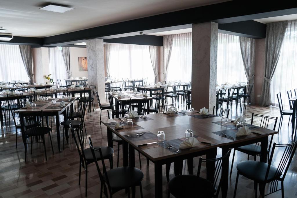 La Casa Del Pellegrino Hotel Manoppello Ngoại thất bức ảnh