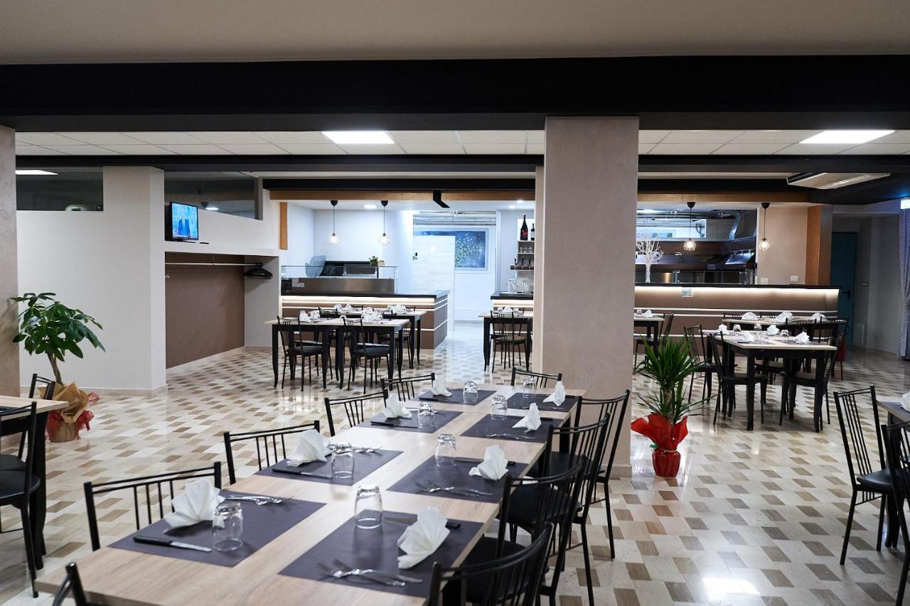 La Casa Del Pellegrino Hotel Manoppello Ngoại thất bức ảnh